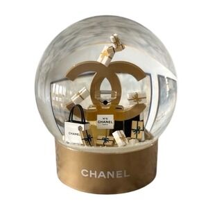 Chanel Snow Globe VIP Gift No 5 Perfume Bottle Gold CC Logo Holiday Collectible